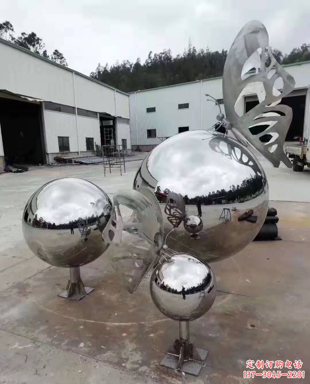 开封不锈钢蝴蝶雕塑美丽而迷人