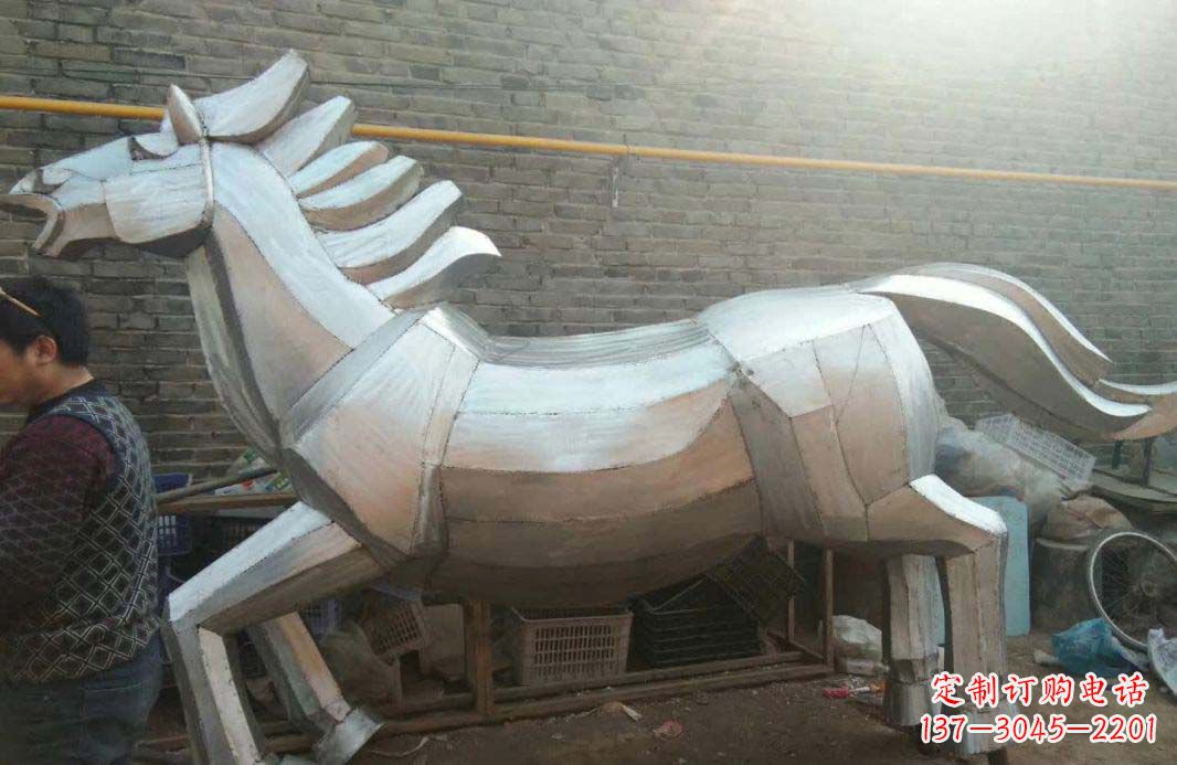开封不锈钢户外马雕塑精美的艺术装点