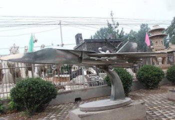 开封不锈钢飞机雕塑——一种象征着力量与和平的艺术品