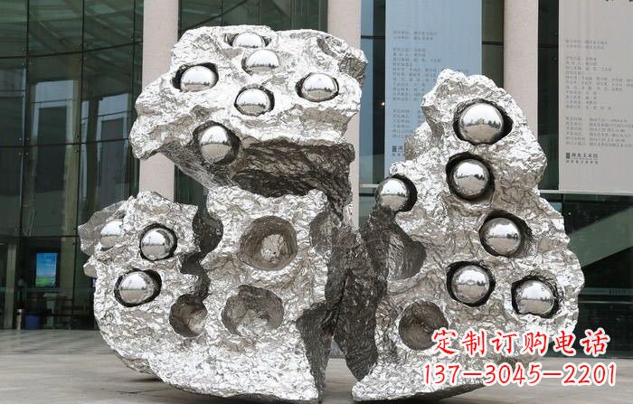 开封不锈钢莲蓬雕塑——传承古老文化的艺术瑰宝