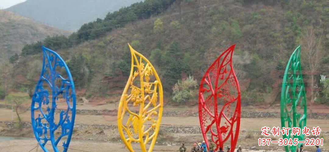 开封不锈钢景区镂空树叶雕塑——美妙的自然之美