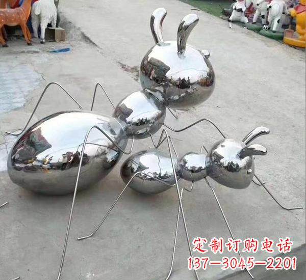 开封不锈钢镜面蚂蚁雕塑