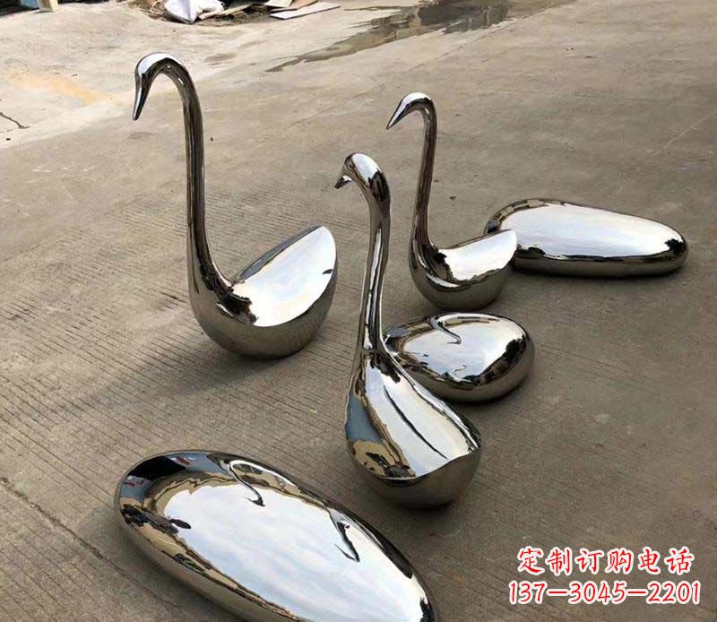 开封精美绝伦的鹅卵石雕塑