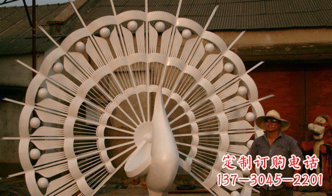开封不锈钢孔雀开屏雕塑