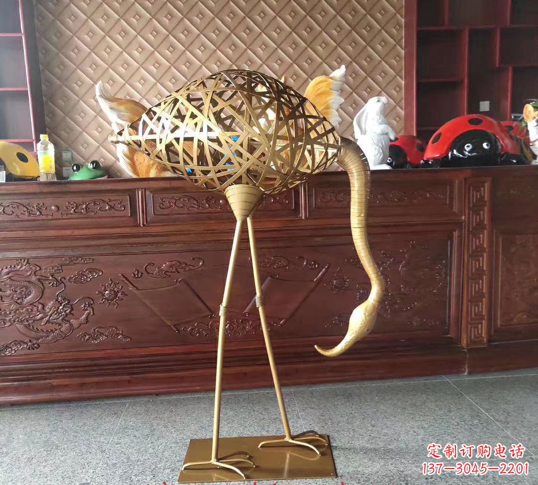 开封不锈钢丹顶鹤雕塑精美外形,传承中华文化