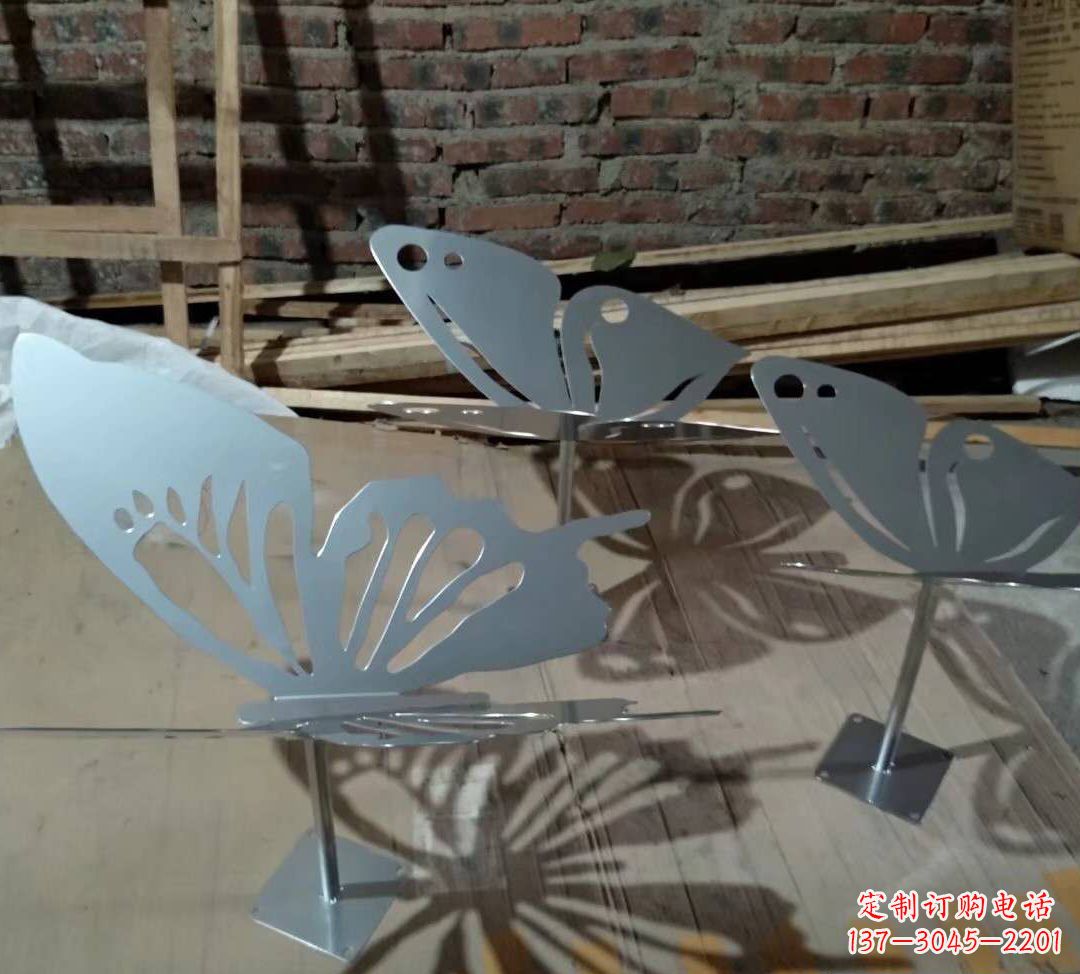 开封蝴蝶之舞不锈钢镂空蝴蝶景观雕塑