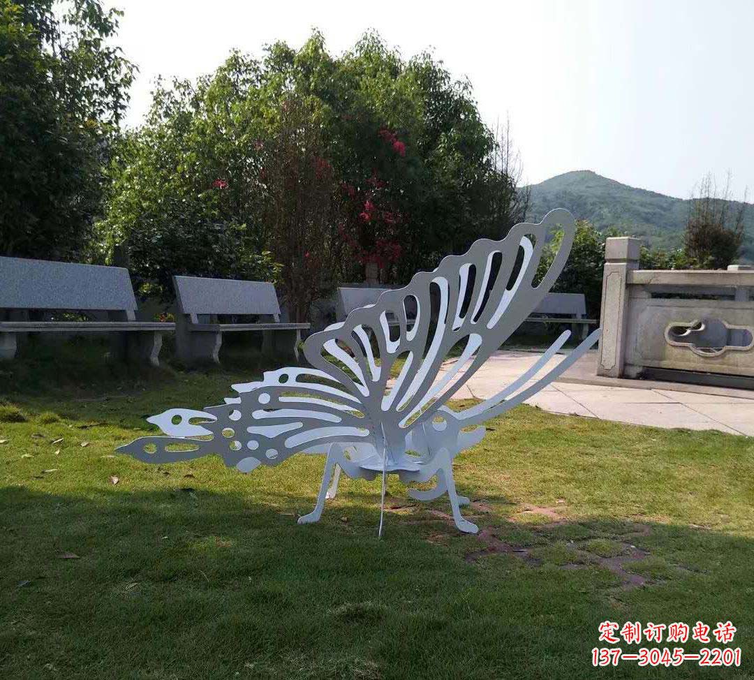 开封不锈钢镂空蝴蝶装饰雕塑精美雕塑点缀美好生活
