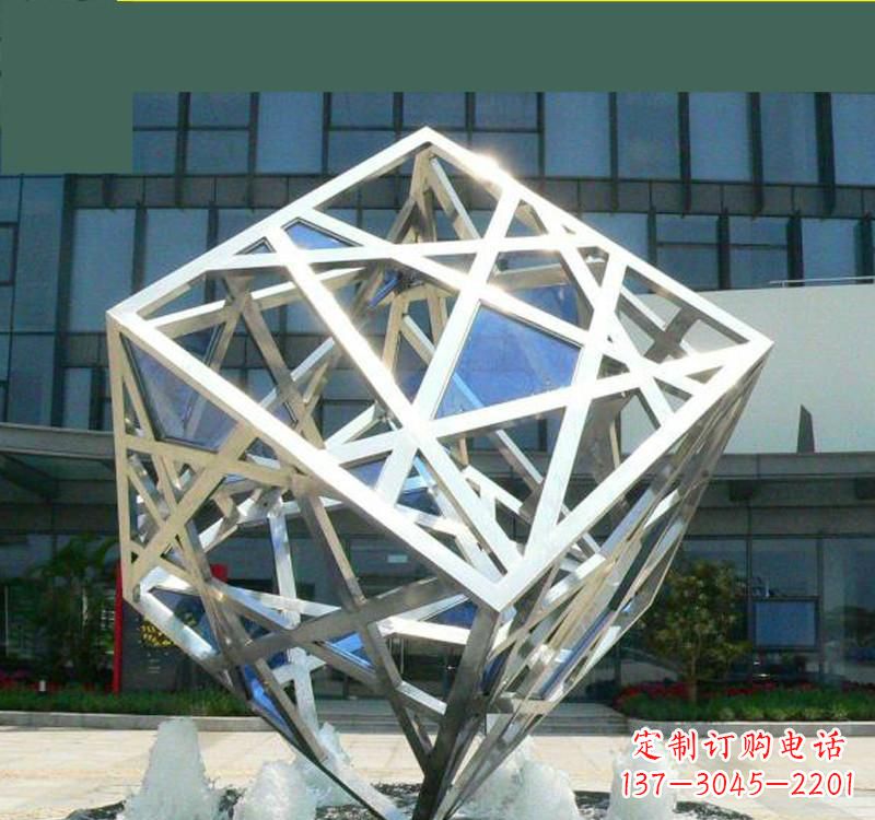 开封不锈钢镂空魔方雕塑艺术与智慧的完美结合