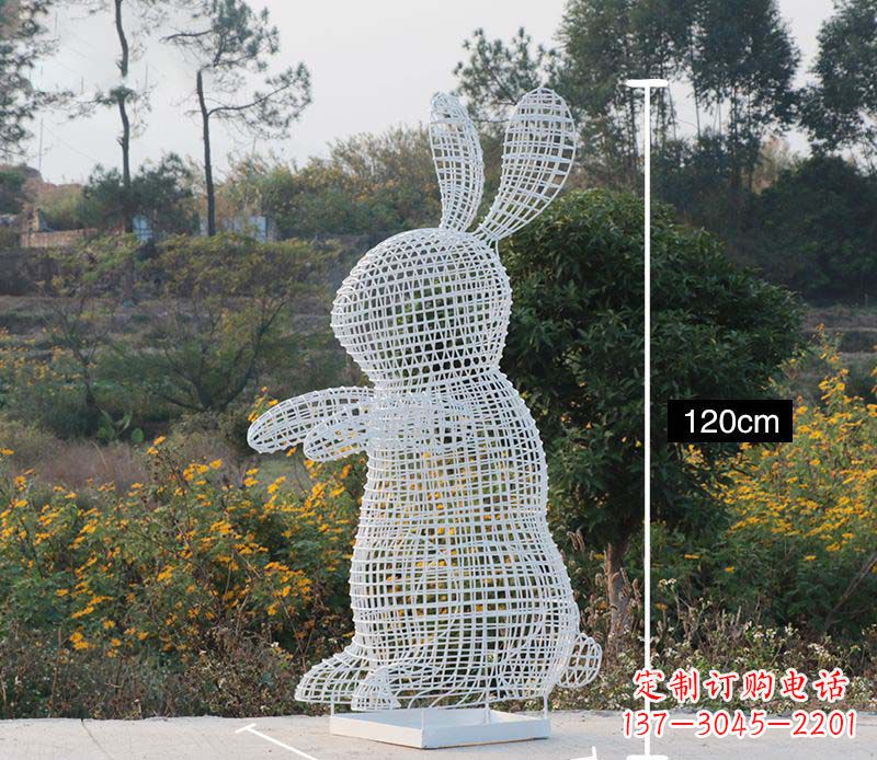 开封精致的不锈钢镂空兔子雕塑