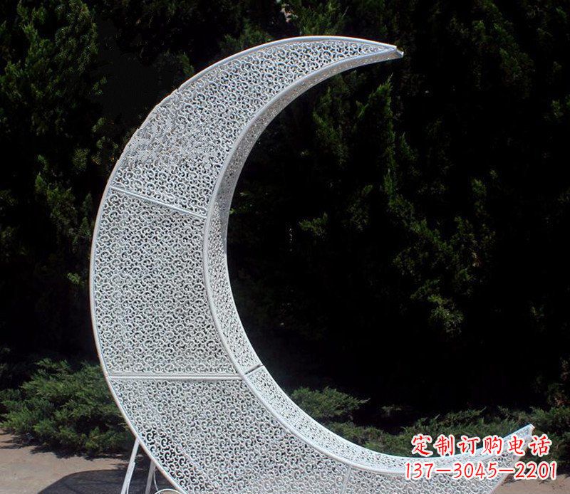 开封不锈钢镂空月亮公园雕塑浪漫而又神奇