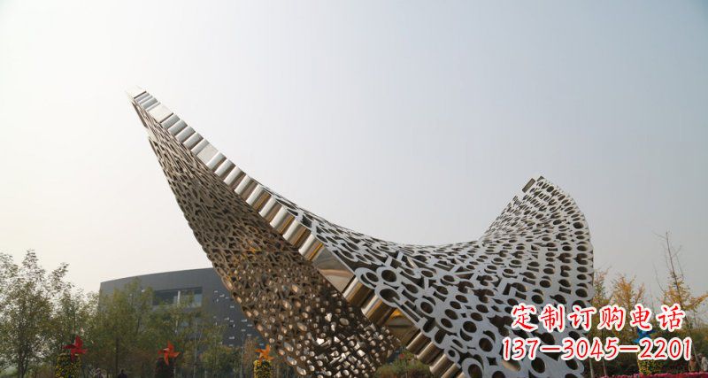 开封不锈钢字母雕塑——点缀美丽的空间