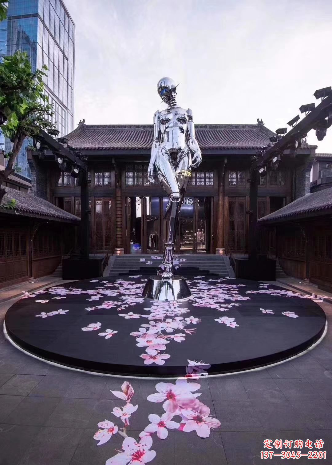 开封美女雕塑点亮城市之美