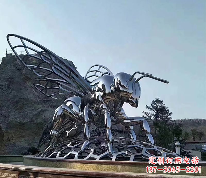 开封不锈钢蜜蜂雕塑精美雕塑点缀环境