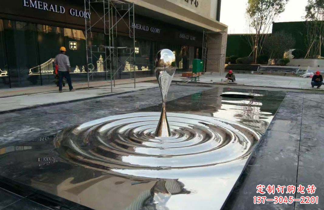 开封不锈钢水滴雕塑美丽的艺术表现