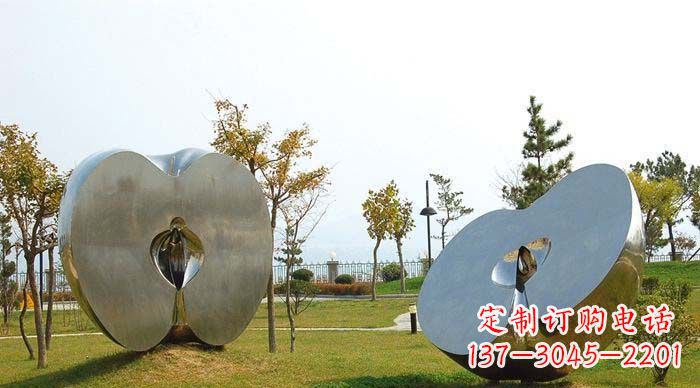 开封不锈钢苹果雕塑象征新生活的精神