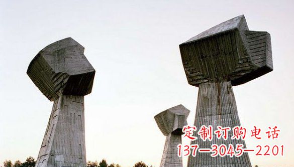 开封不锈钢拳头一种独特的雕塑材料