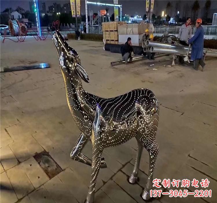 开封时尚优雅的不锈钢小鹿雕塑