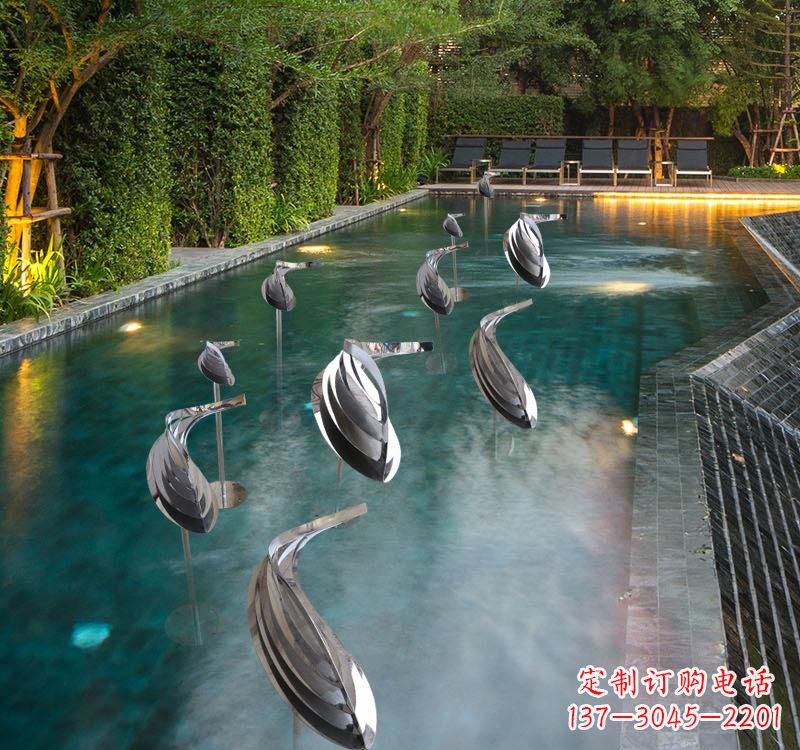 开封不锈钢动物雕塑——美丽的水景装置