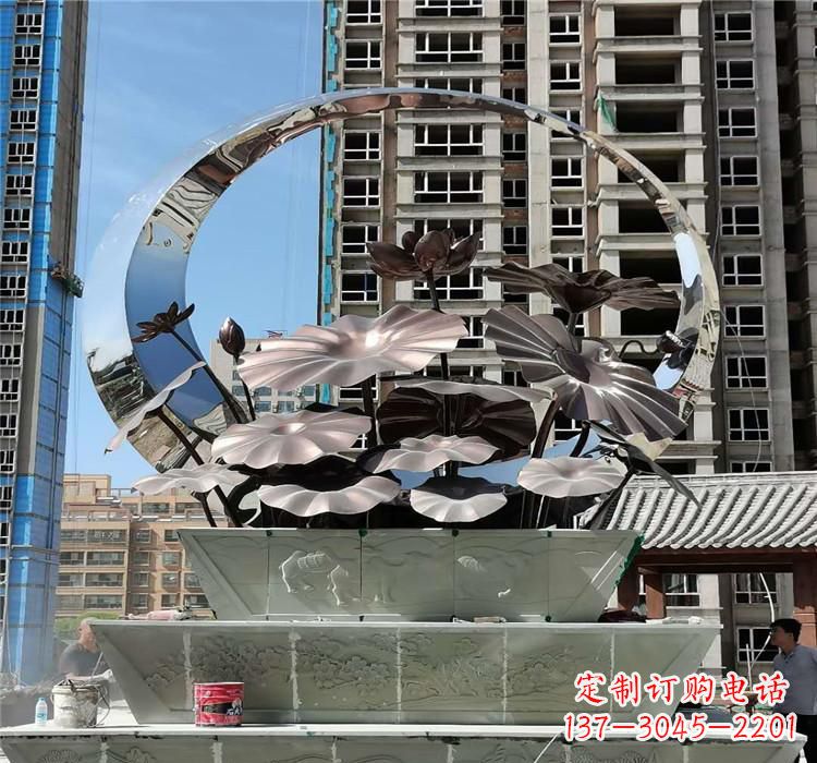 开封不锈钢荷花雕塑把宁静的自然融入城市
