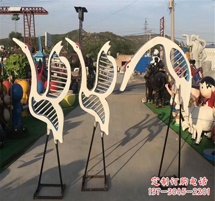开封精美不锈钢仙鹤雕塑