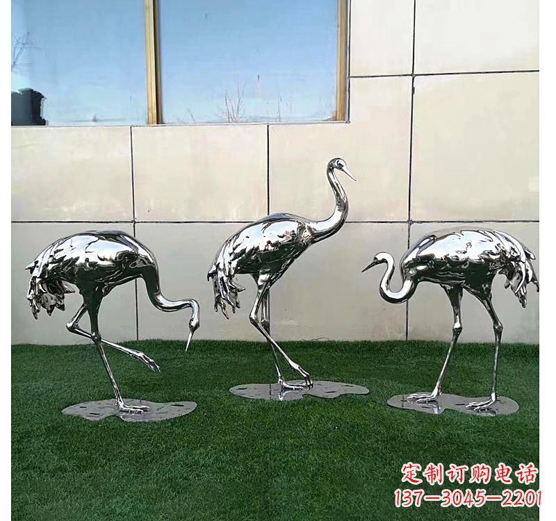 开封不锈钢现代镜面仙鹤雕塑