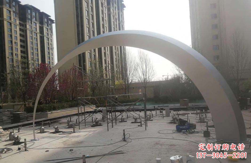 开封不锈钢小区拱门雕塑美化环境