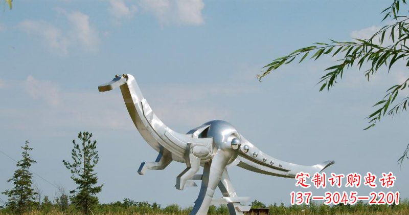 开封不锈钢鸭嘴龙雕塑传递自然之美