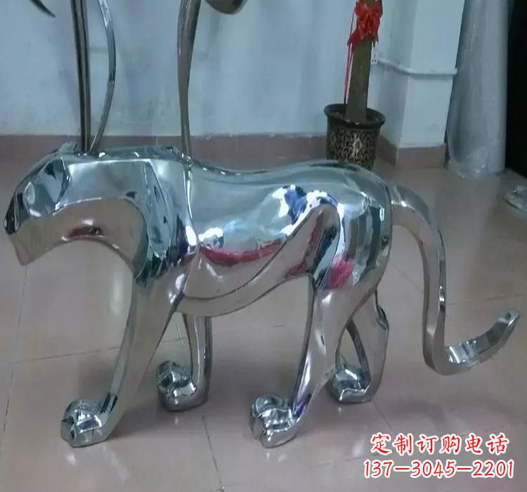 开封不锈钢老虎雕塑美化园林