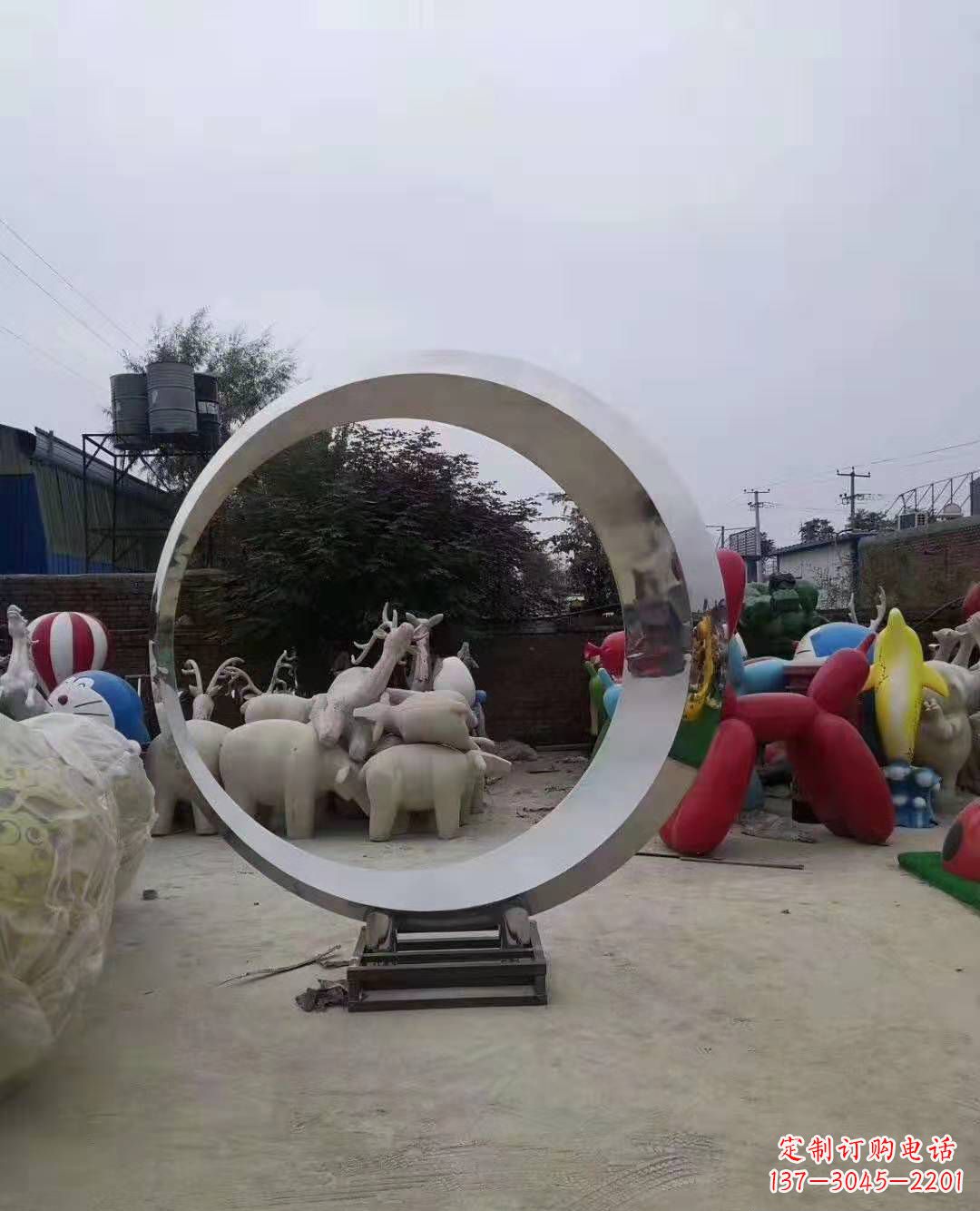 开封不锈钢圆环雕塑,点缀环境美景