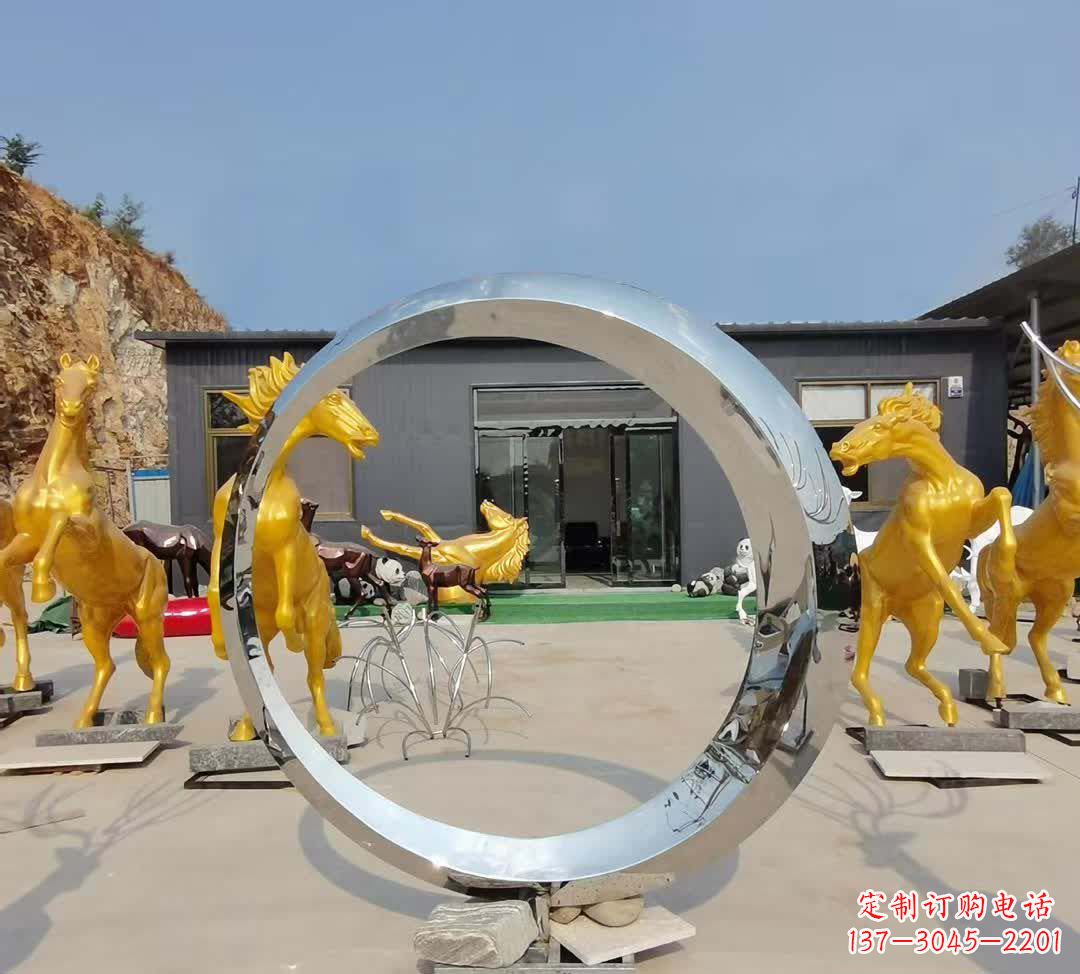 开封不锈钢圆环雕塑让景观更加精彩