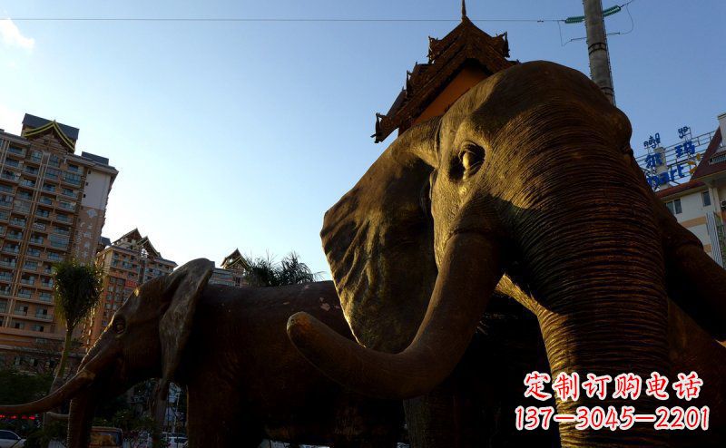 开封步行街上的大象雕塑——给街道带来活力