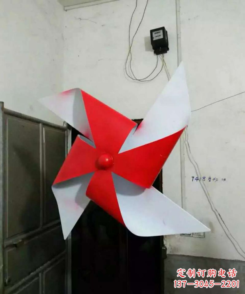 开封彩色不锈钢风车雕塑