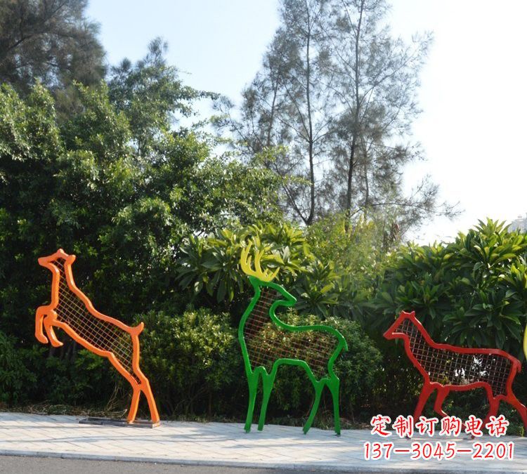 开封精美的彩色不锈钢梅花鹿雕塑