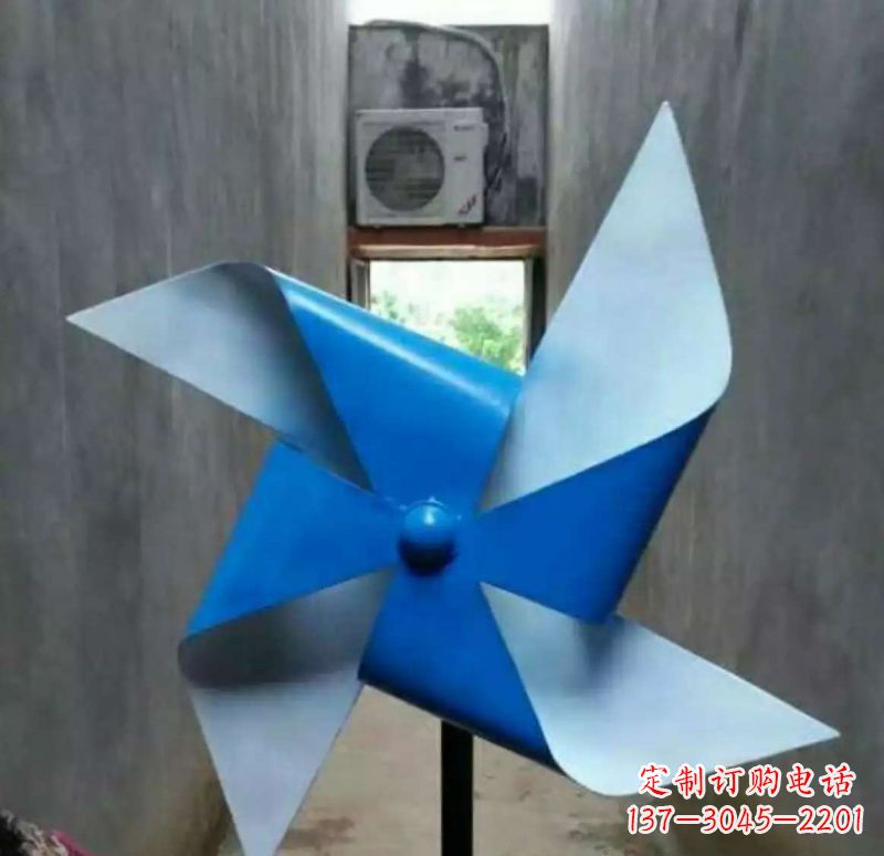 开封色彩斑斓的不锈钢风车雕塑