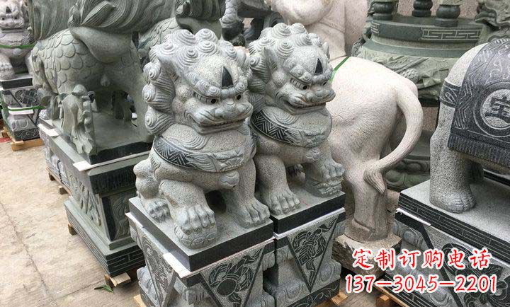 开封瑞士狮子门口雕塑