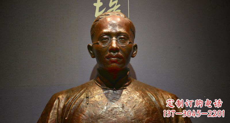 开封蔡元培传承新中国先驱精神的铜雕