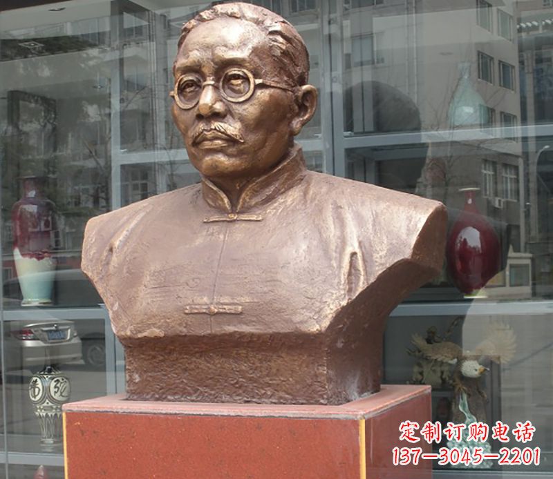 开封蔡元培雕塑传承睿智的象征