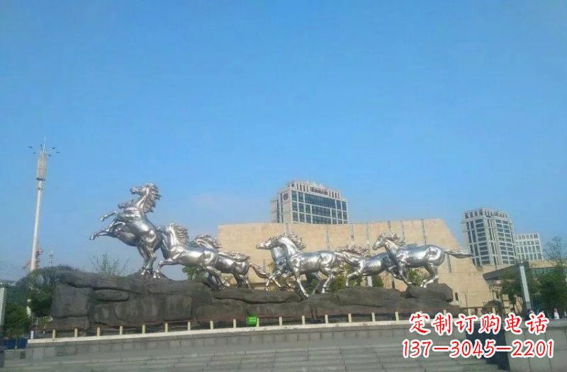 开封城市不锈钢奔跑的马群雕塑
