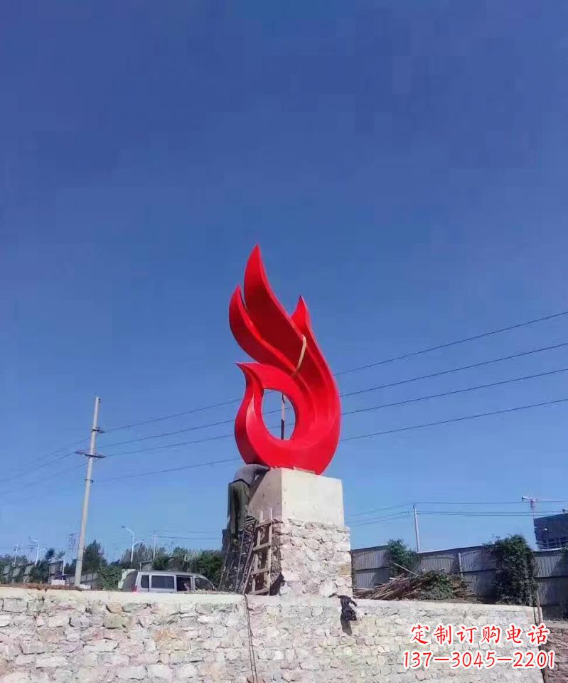 开封凤凰雕塑点缀城市的不锈钢景观