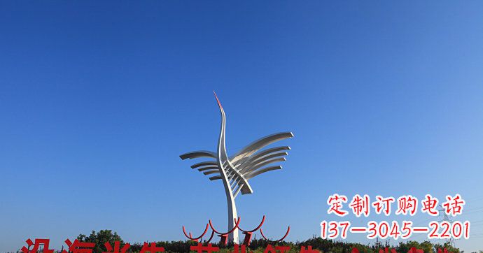 开封仙鹤雕塑给城市带来独特的美感
