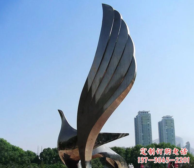 开封不锈钢翅膀雕塑象征着自由的美