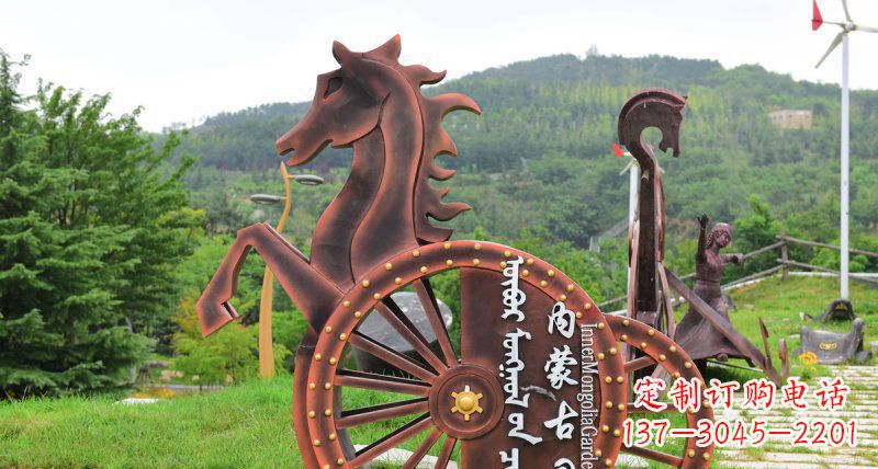 开封传承历史魅力，不锈钢马车雕塑悠然屹立