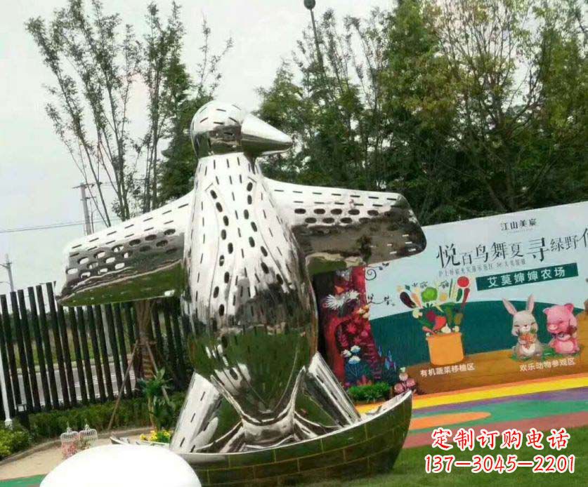 开封企鹅的精美雕塑