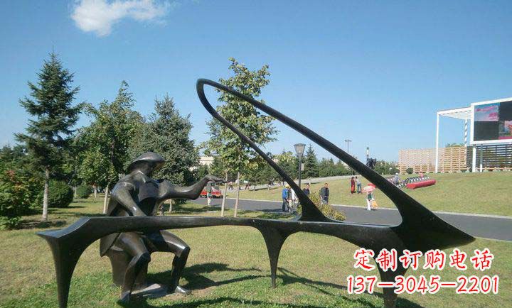 开封抽象人物弹钢琴铜雕