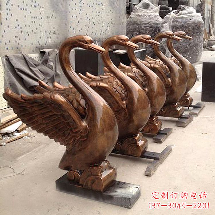 开封纯铜喷水天鹅雕塑