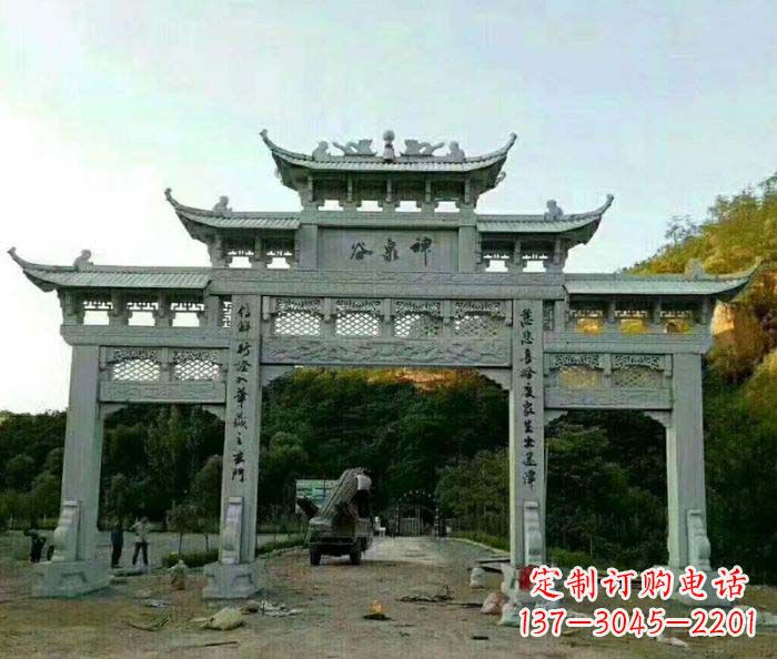 开封村口石雕牌楼千百年文化瑰宝