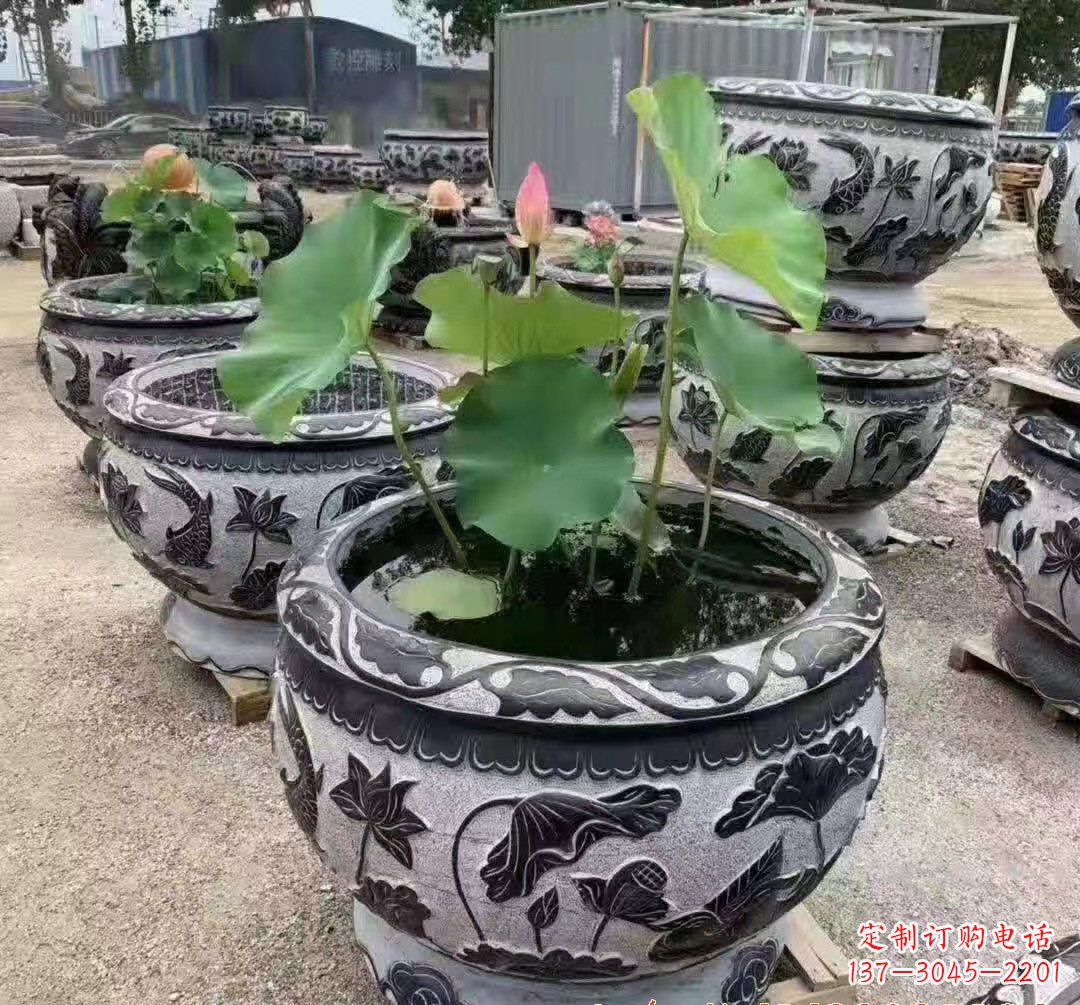 开封精美大理石鱼缸雕塑