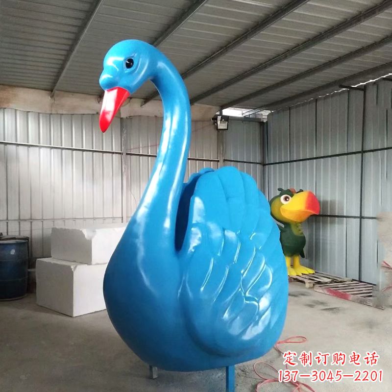开封高雅大气的彩绘天鹅雕塑