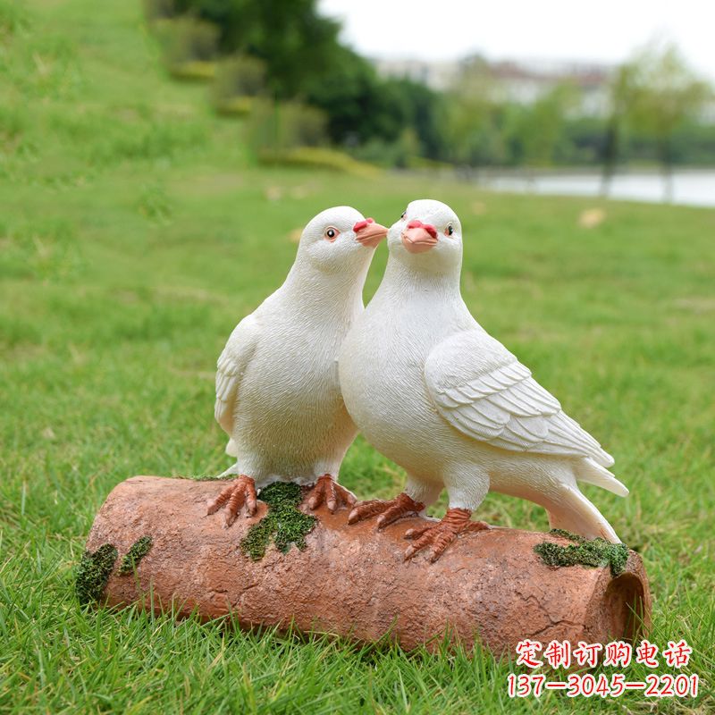 开封大学头顶和平鸽雕塑