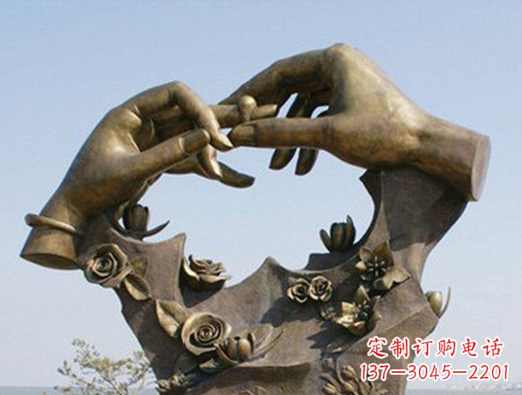 开封戴戒指的手铜雕